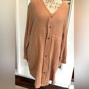 Brand New with tags IGenjun Coverup / long Shirt size Med